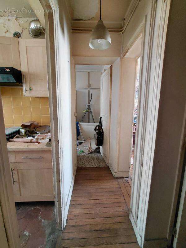 Appartement à PARIS-17E