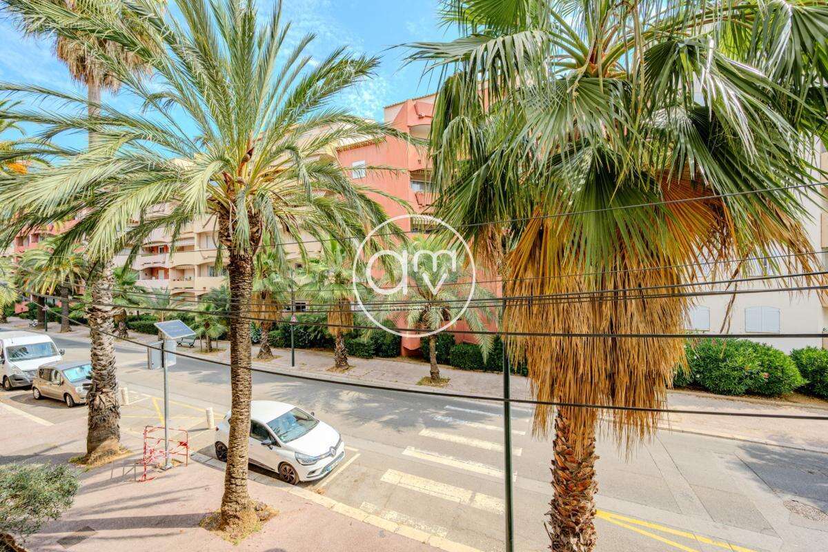 Appartement à HYERES