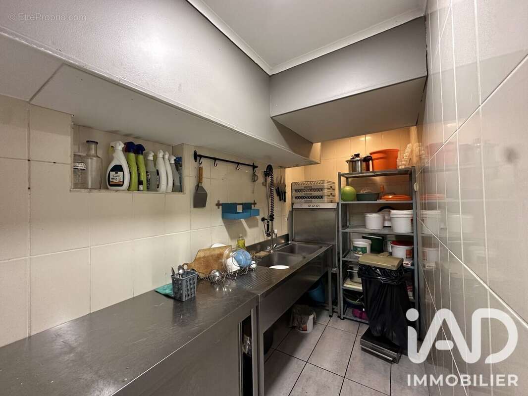 Commerce 90 m² à Villeneuve-Les-Avignon  - photo 6