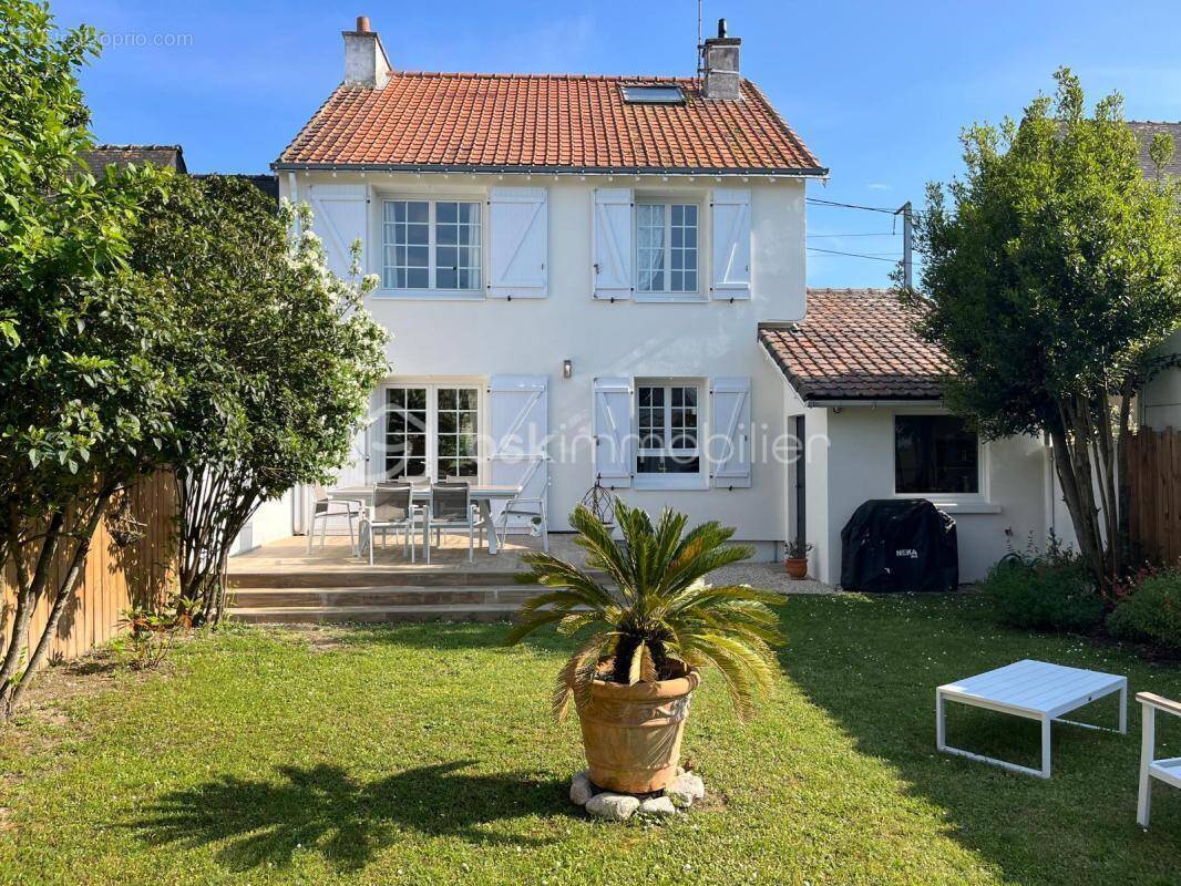 Maison à LE POULIGUEN