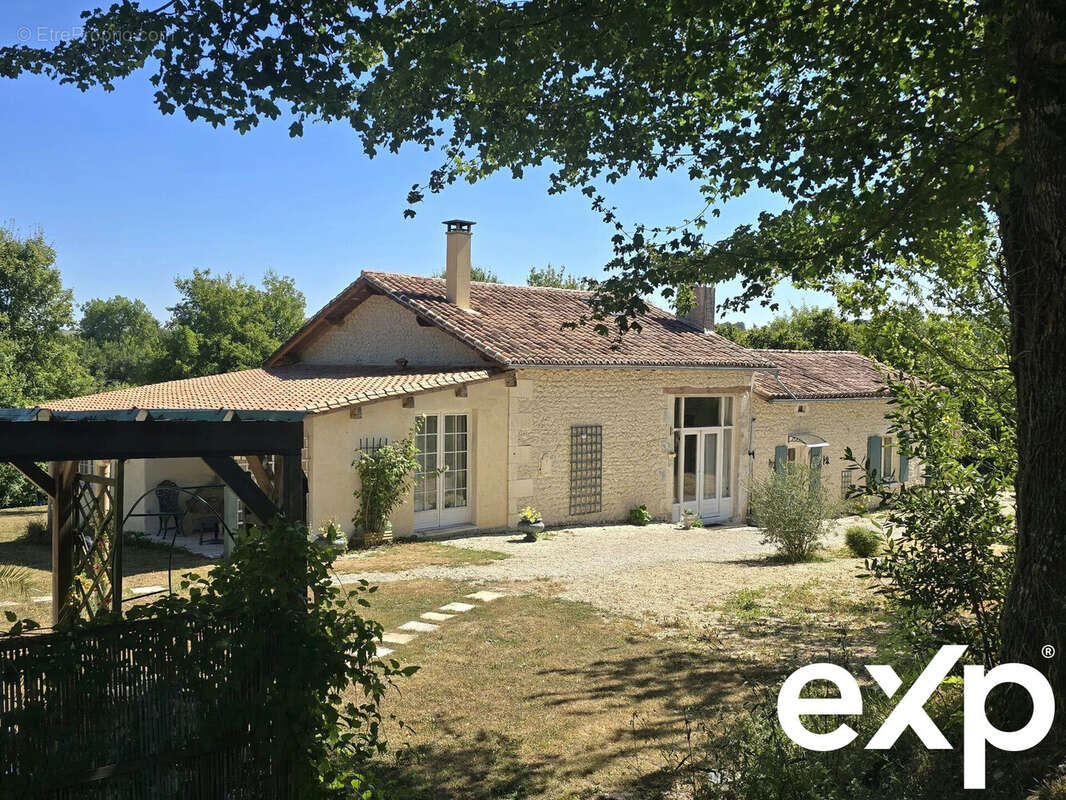 Maison à VERTEILLAC