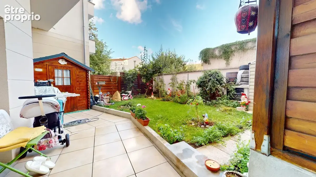 DRANCY_Appartement F2 avec terrasse et jardin privatif, parking. - photo 2