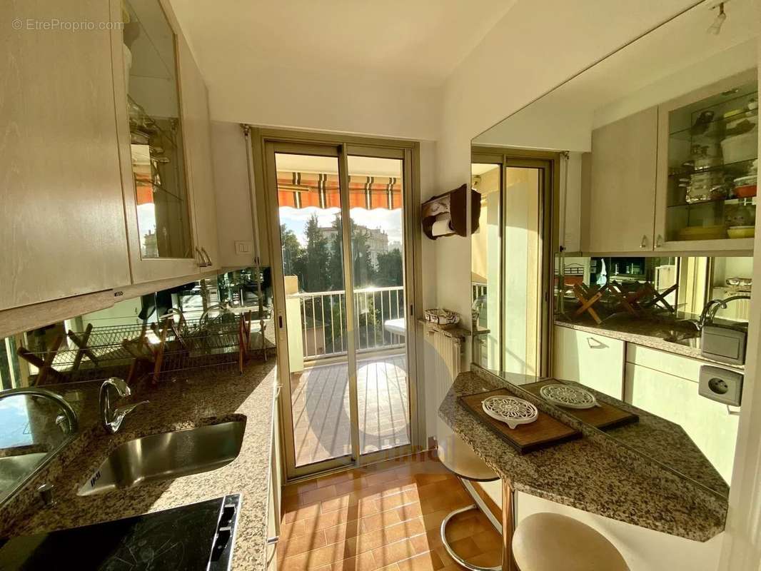 Appartement à MENTON