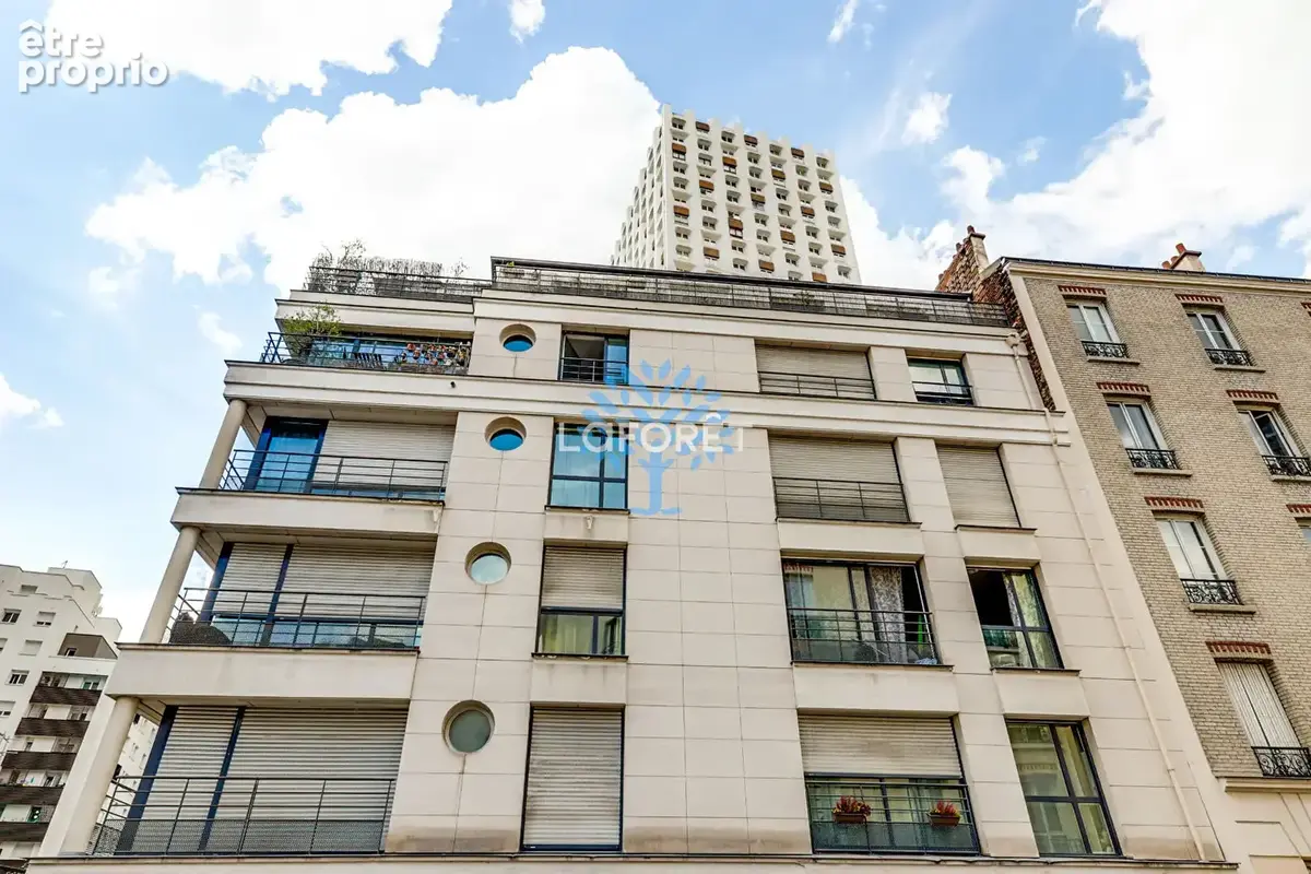 Appartement à PARIS-20E