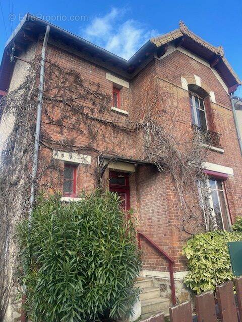 Maison à LE BLANC-MESNIL