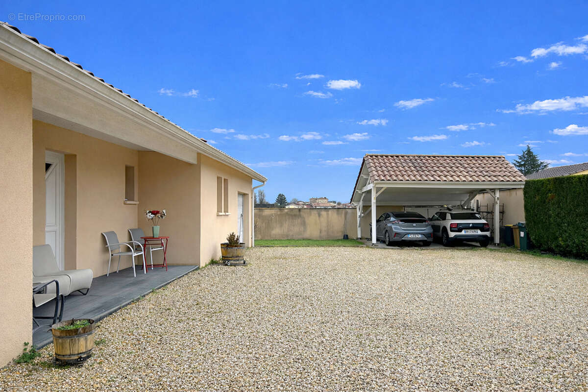 Maison à SAINT-EMILION