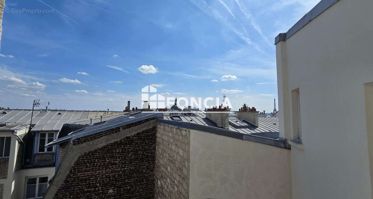 Appartement à PARIS-8E