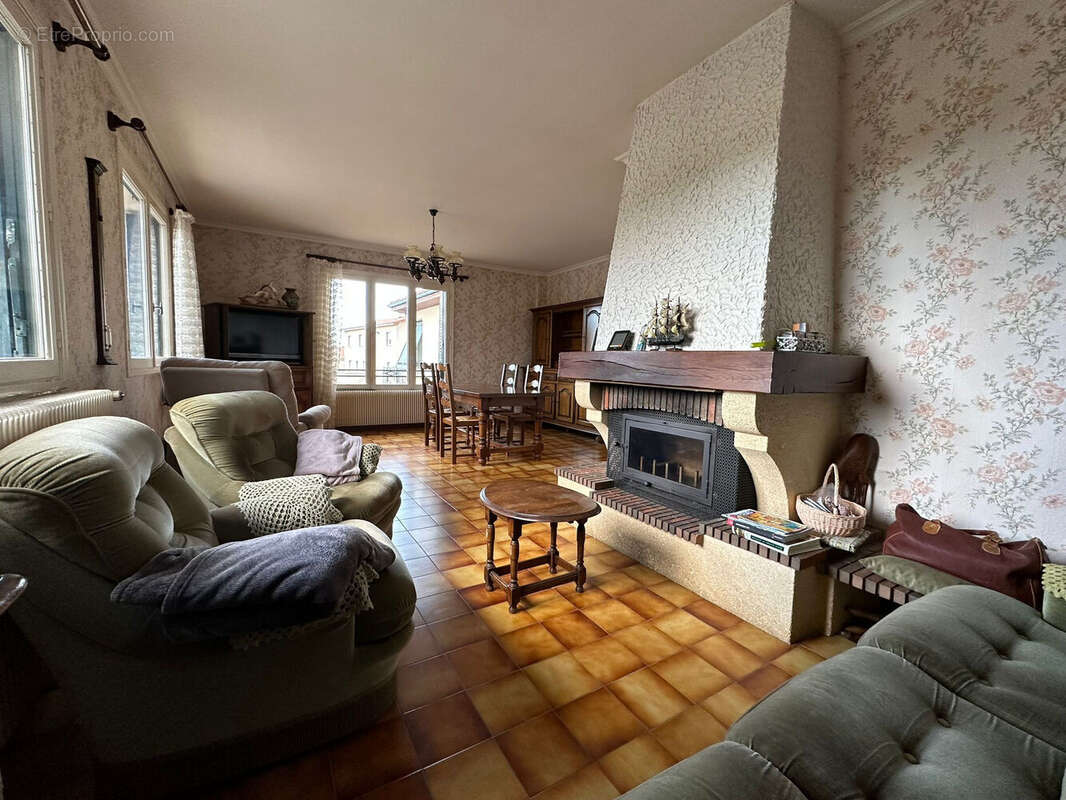 Photo 5 - Maison à SAINT-JUST-LA-PENDUE