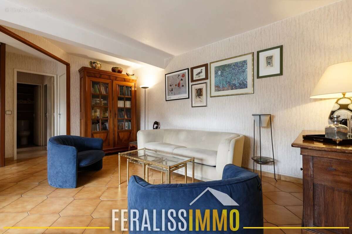 Appartement à ERAGNY