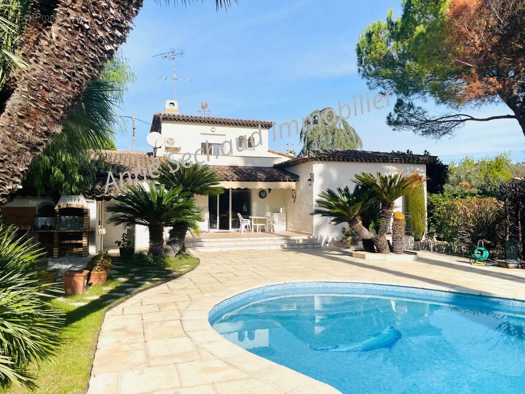 Maison à MOUGINS