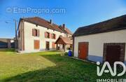 Photo 1 - Maison à ARCES-DILO