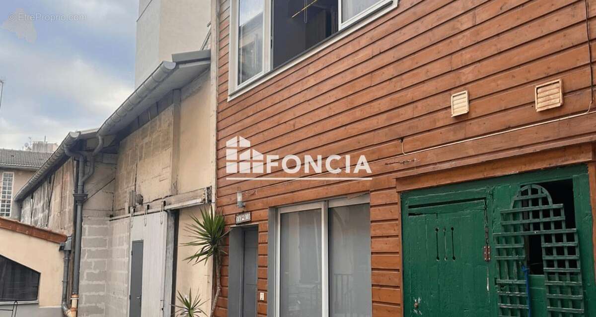 Commerce à MALAKOFF