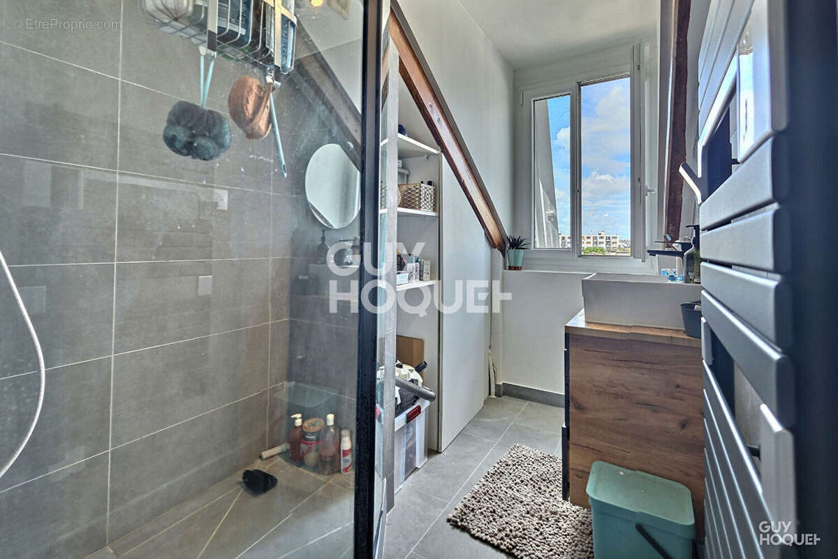 Appartement à MAISONS-ALFORT