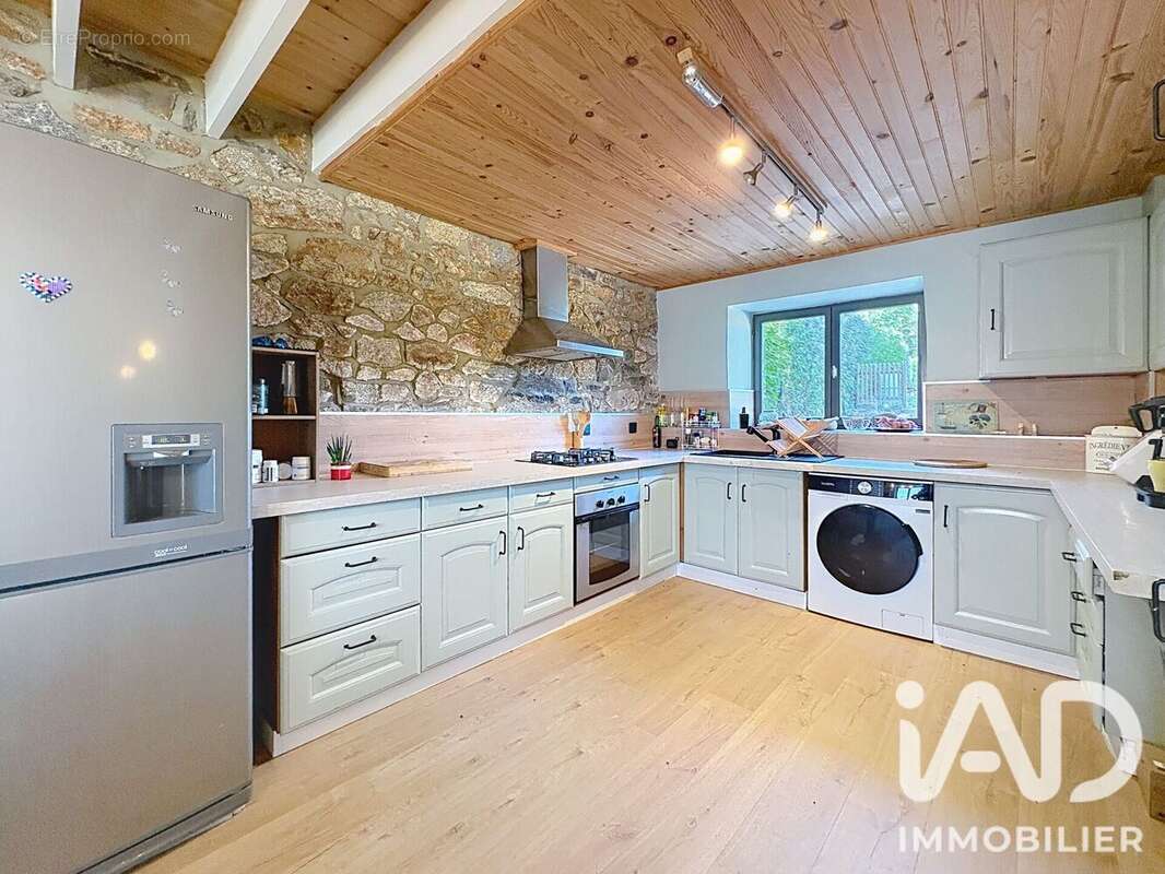 Maison 108 m² à Pleine-Fougeres  - photo 2