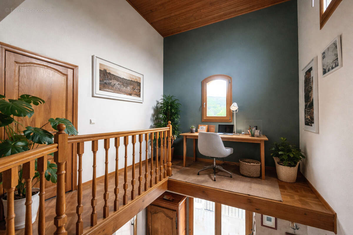Maison à VILLEVOCANCE
