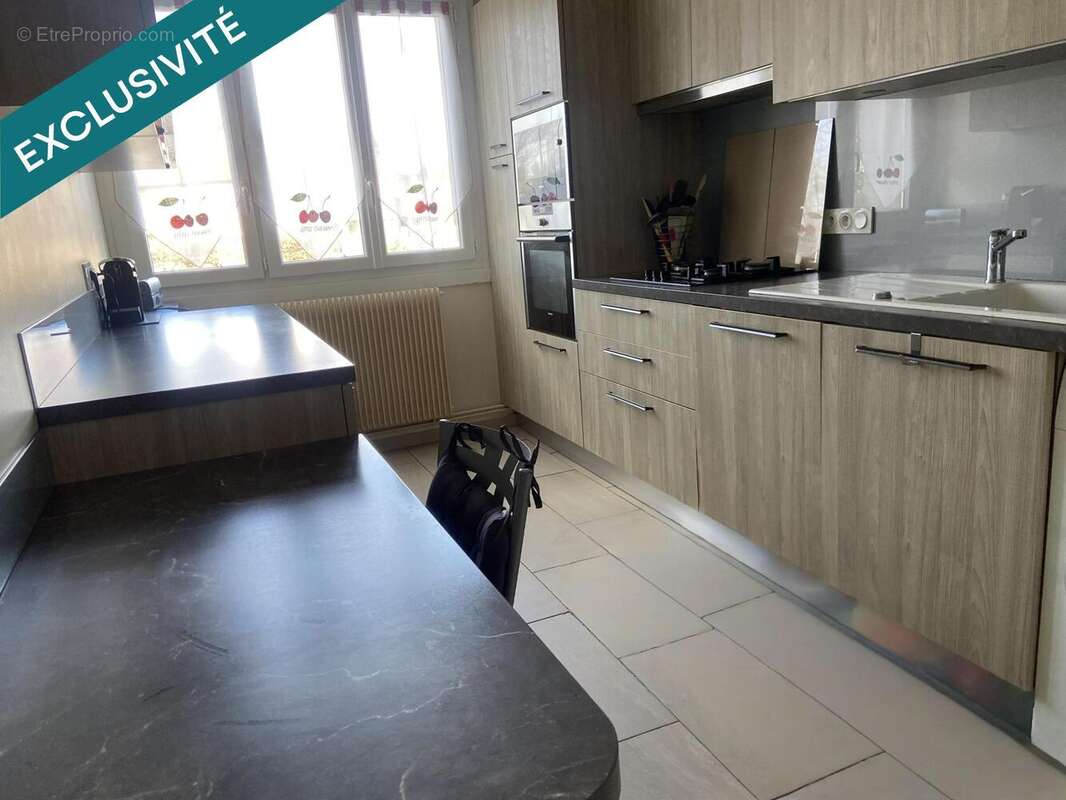Photo 5 - Appartement à IRIGNY