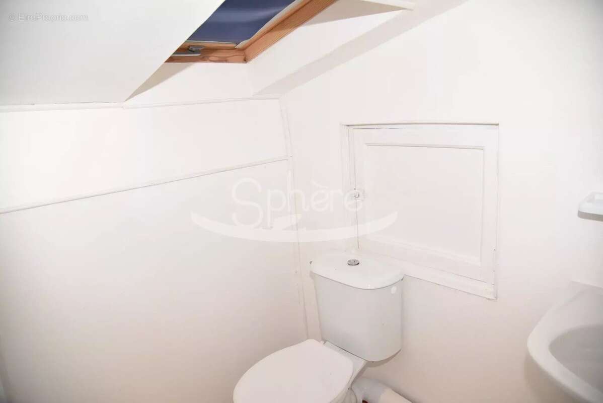 Maison à CONILHAC-DE-LA-MONTAGNE