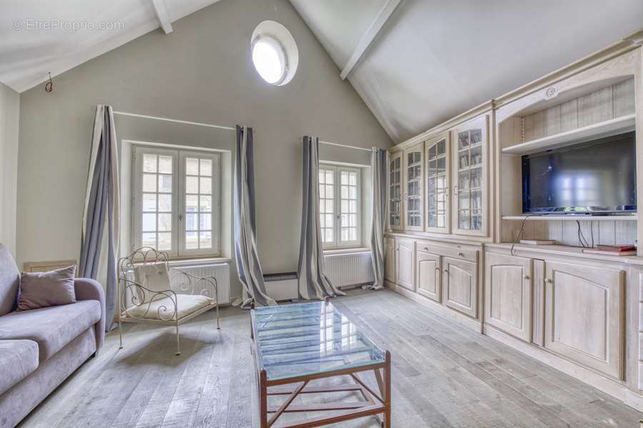 Maison à ENTRAINS-SUR-NOHAIN