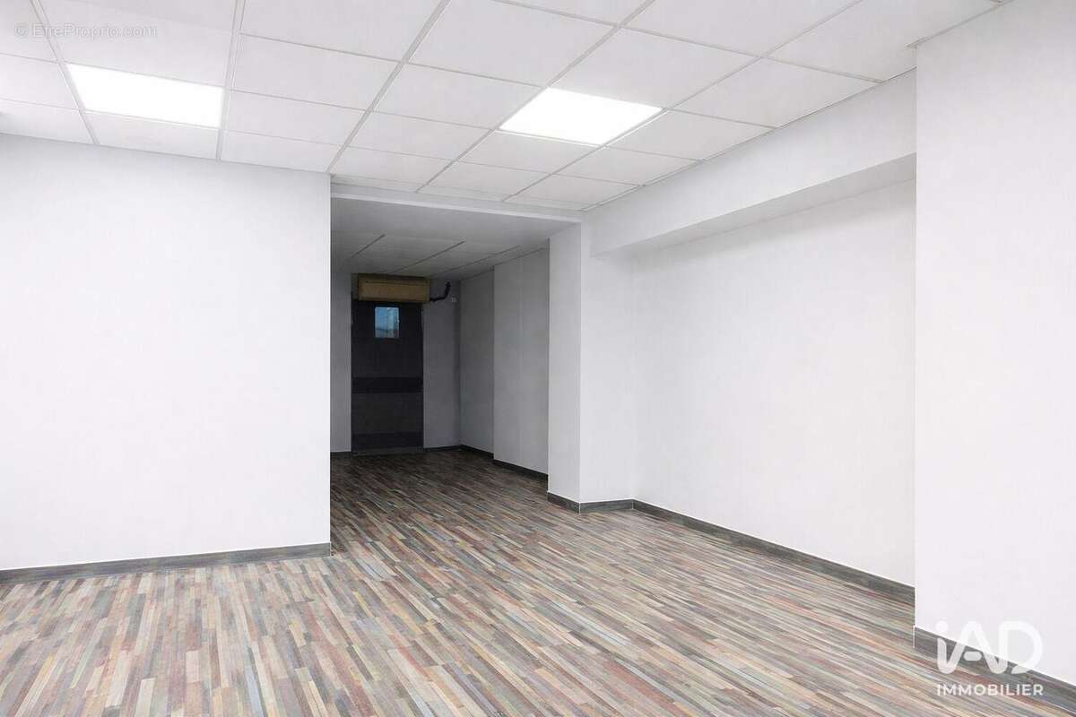 Photo 2 - Commerce à TOULON