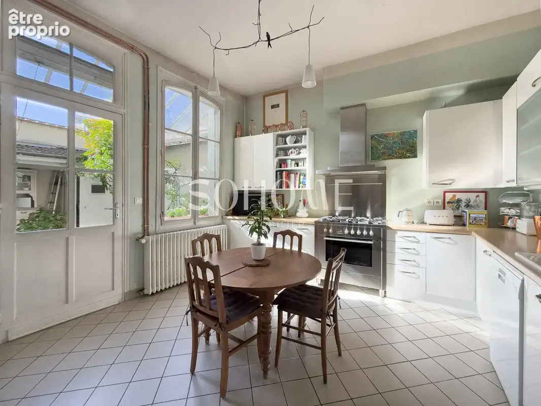 Maison avec cour - centre ville - quartier des ecoles - photo 7