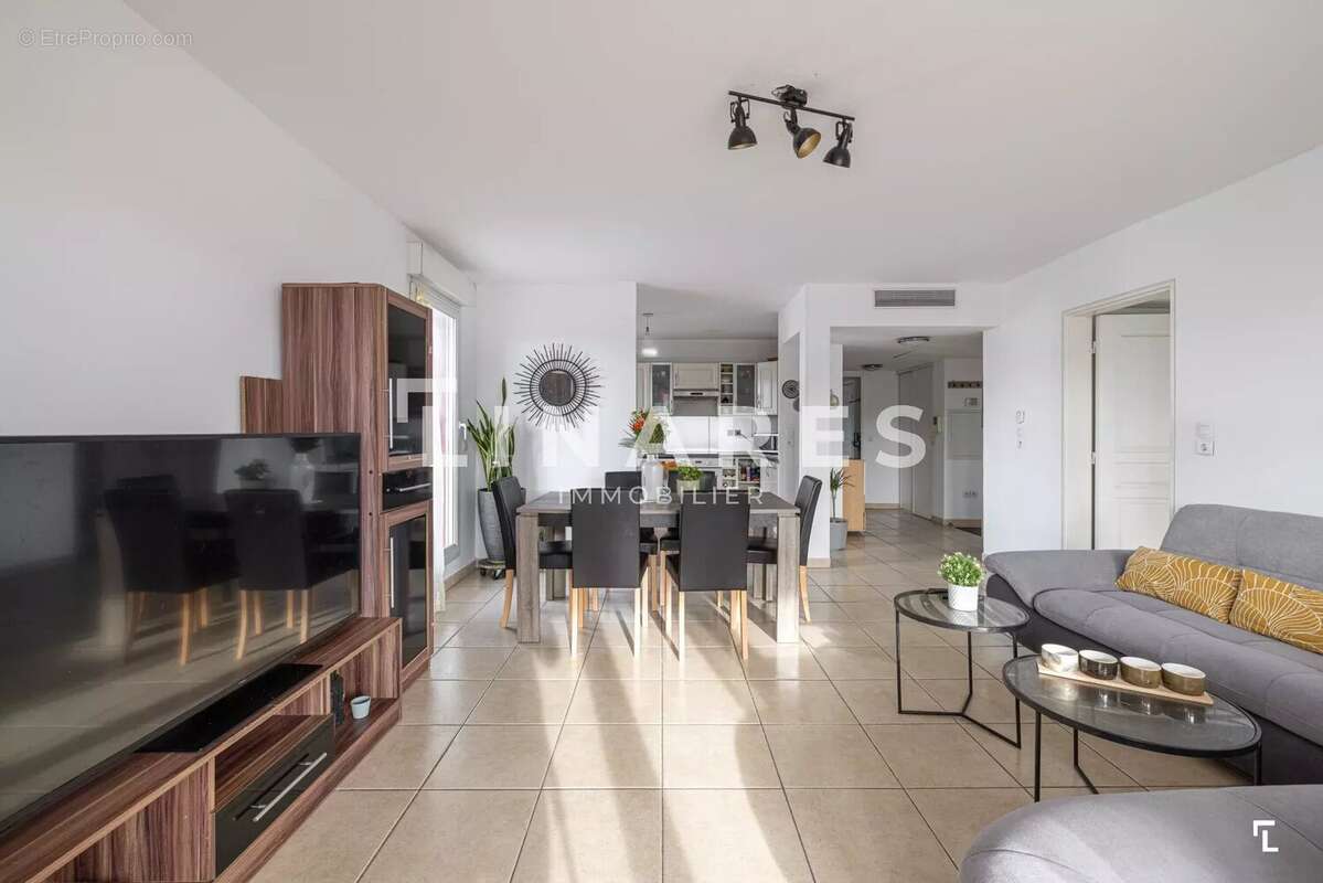 Appartement à MARSEILLE-8E