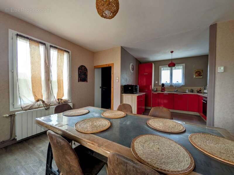 Maison plain-pied 75,5 m² - Thouars (79) - photo 4