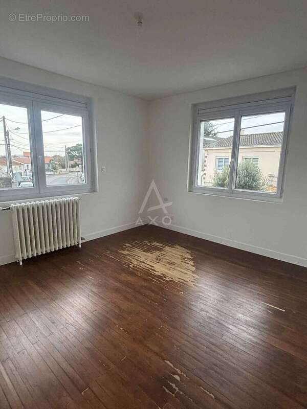 Maison à SAINT-CHRISTOPHE-DU-BOIS