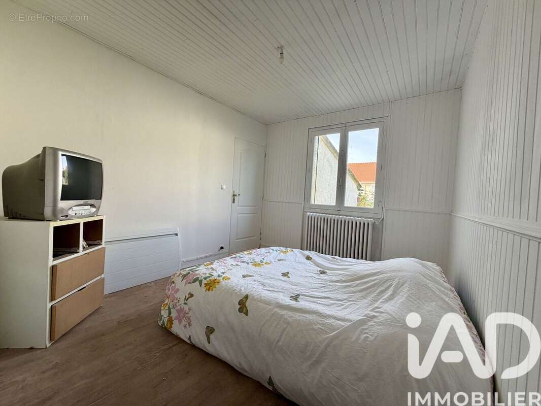 Maison 92 m² à Yermenonville  - photo 8