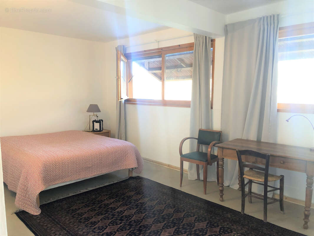 Maison à FERRIERES-LES-VERRERIES