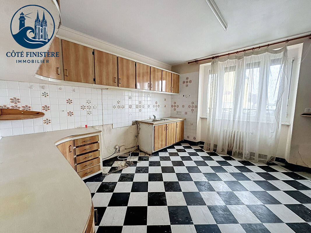 Maison à PLONEOUR-LANVERN