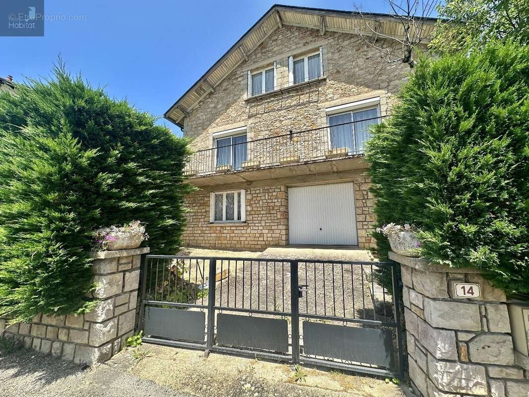 Maison à SEVERAC-LE-CHATEAU