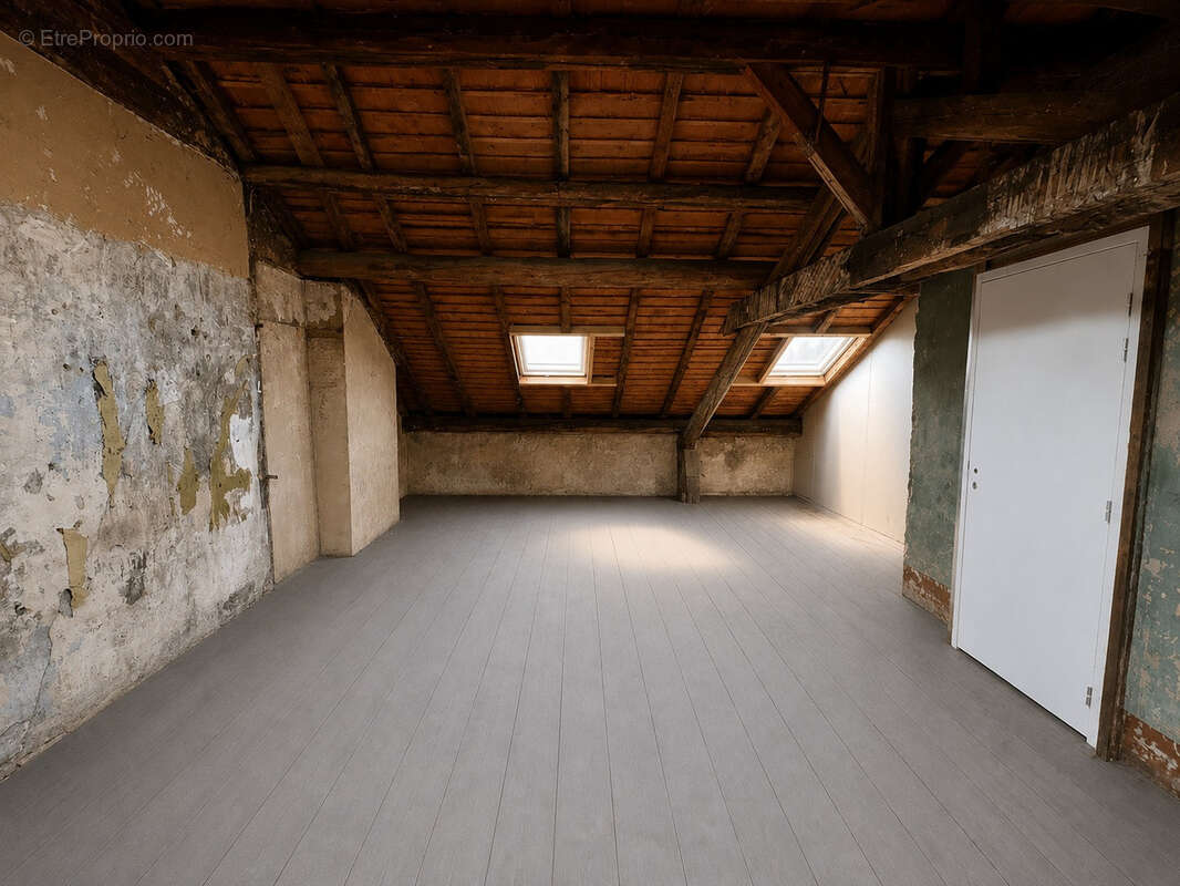 Rare en hypercentre de Metz   Combles à aménager de 47,6 m2 au sol au cœur de la rue Serpenoise - photo 4