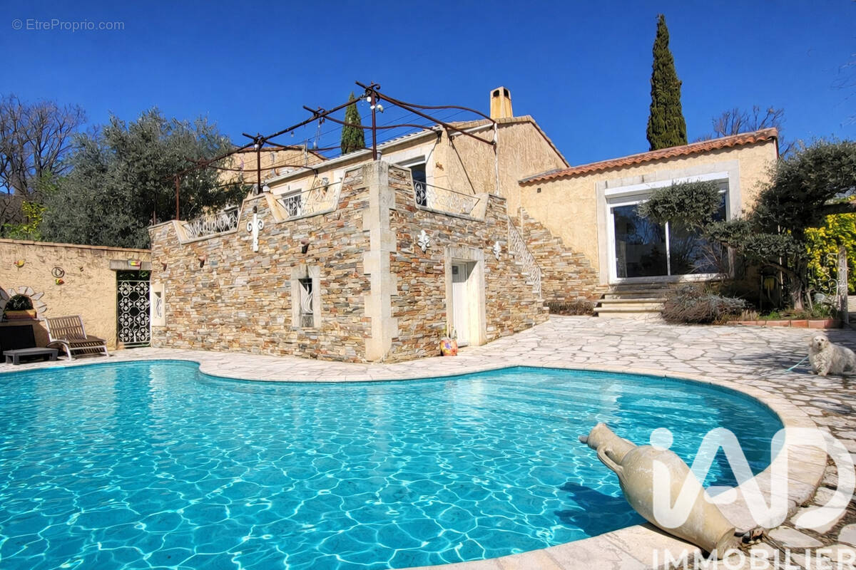 Photo 1 - Maison à SEILLONS-SOURCE-D'ARGENS