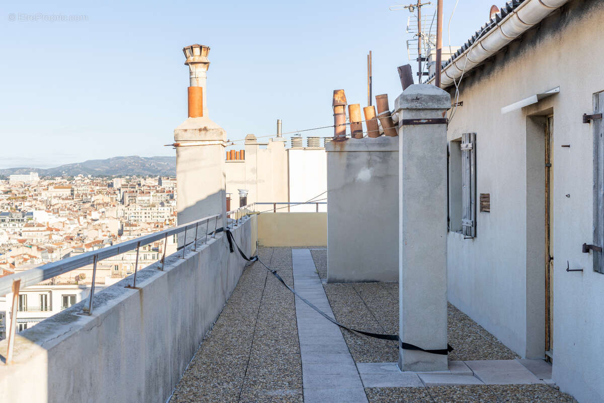Appartement à MARSEILLE-7E