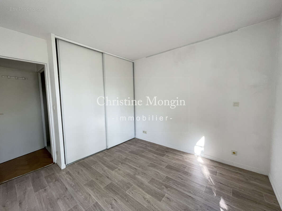 2 Pièces 46m2 à vendre avec balcon et parking en sus. RUEIL-MALMAISON - photo 13