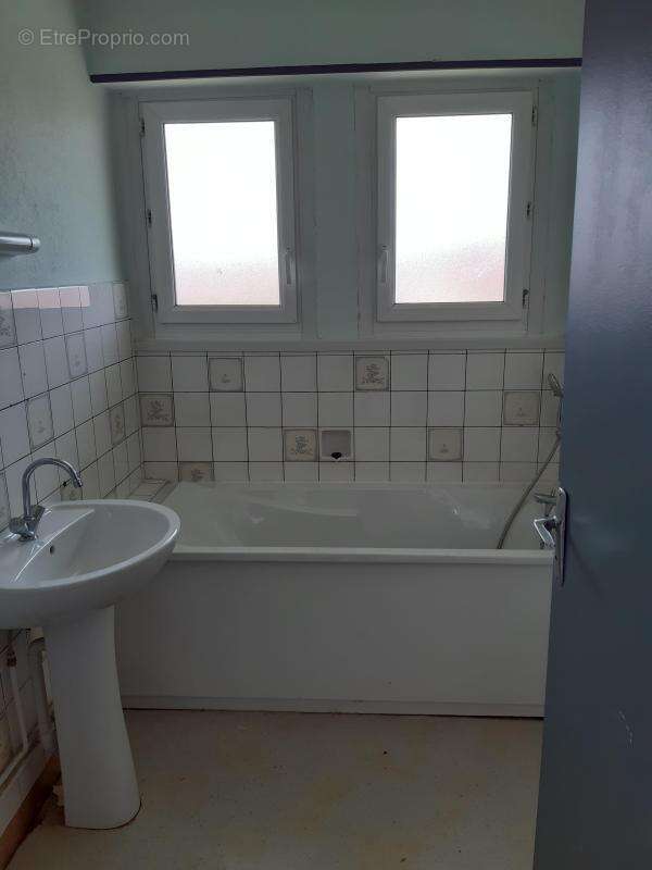 Maison à SAINT-SAUVEUR