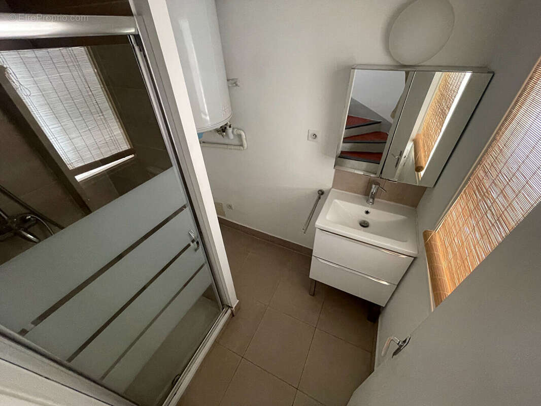 Appartement à VAUVENARGUES