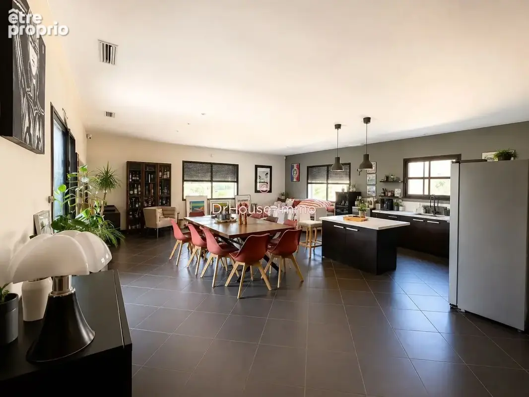 Maison 210 m² à Pezens  - photo 2