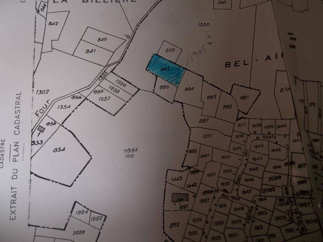 Terrain à COURNONTERRAL