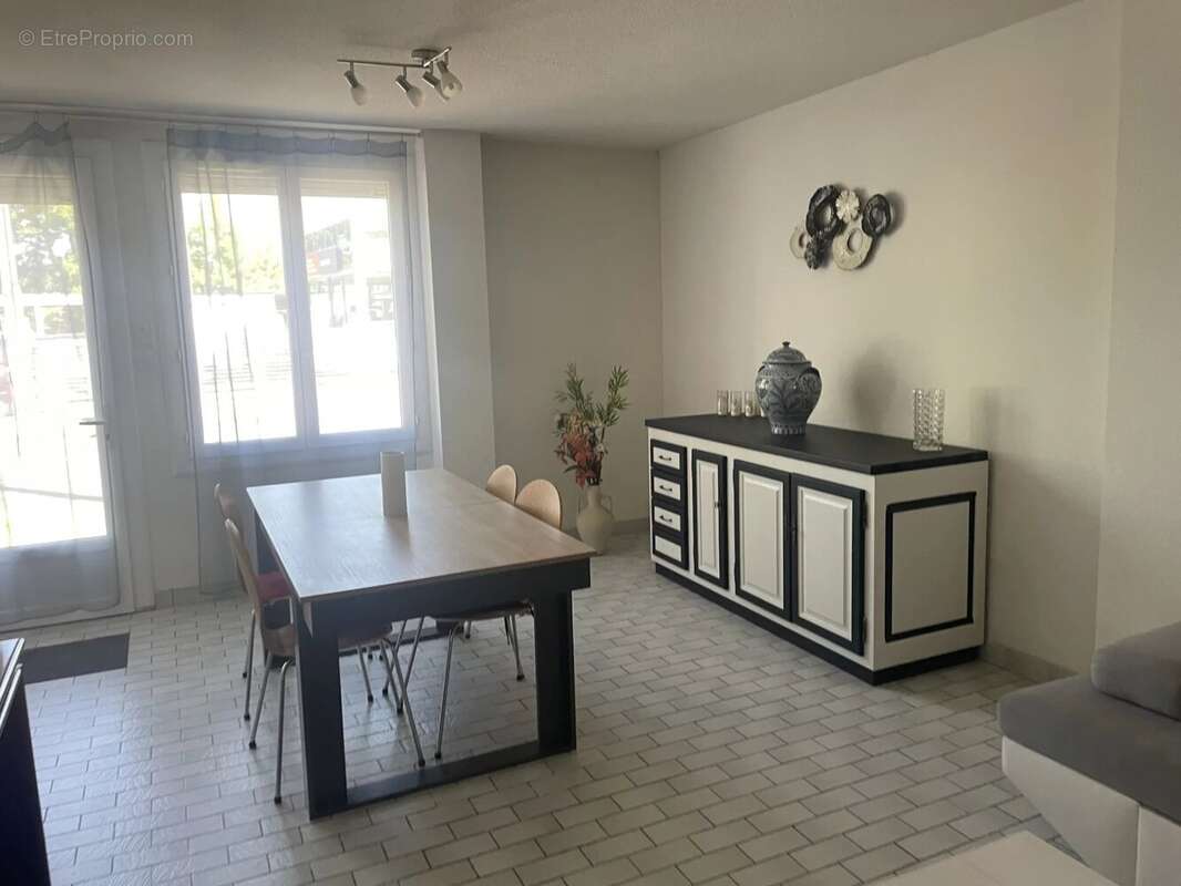 MAISON DE MAITRE avec un jardin , une piscine, une maison T3 - photo 18