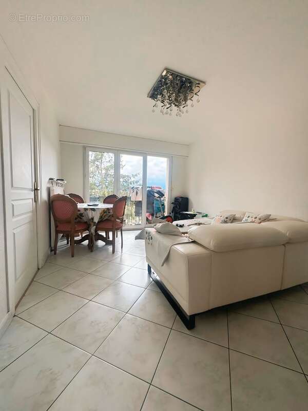Appartement à AMBILLY