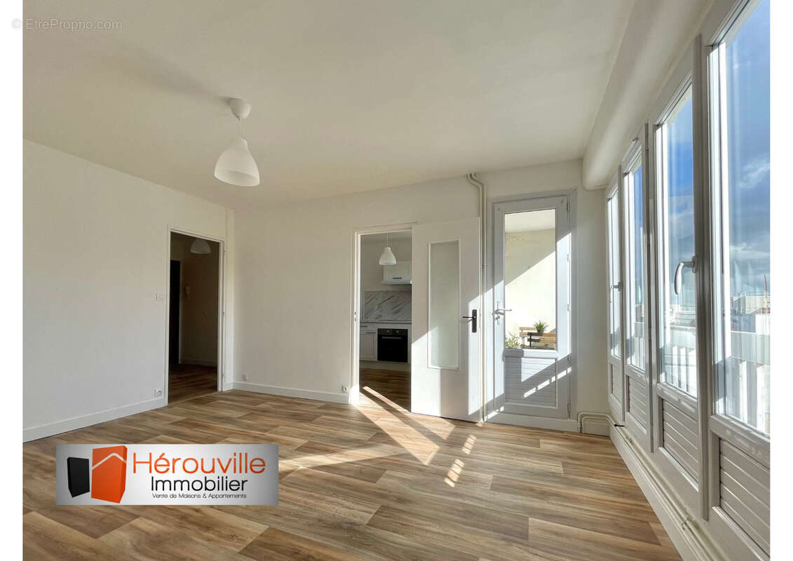 Appartement à HEROUVILLE-SAINT-CLAIR