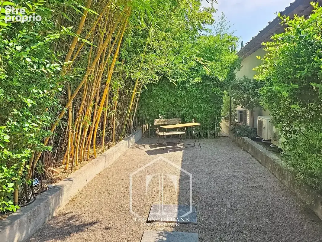 Villa de caractère – Plus de 240 m² – 5 chambres – Piscine – Jardin - photo 33