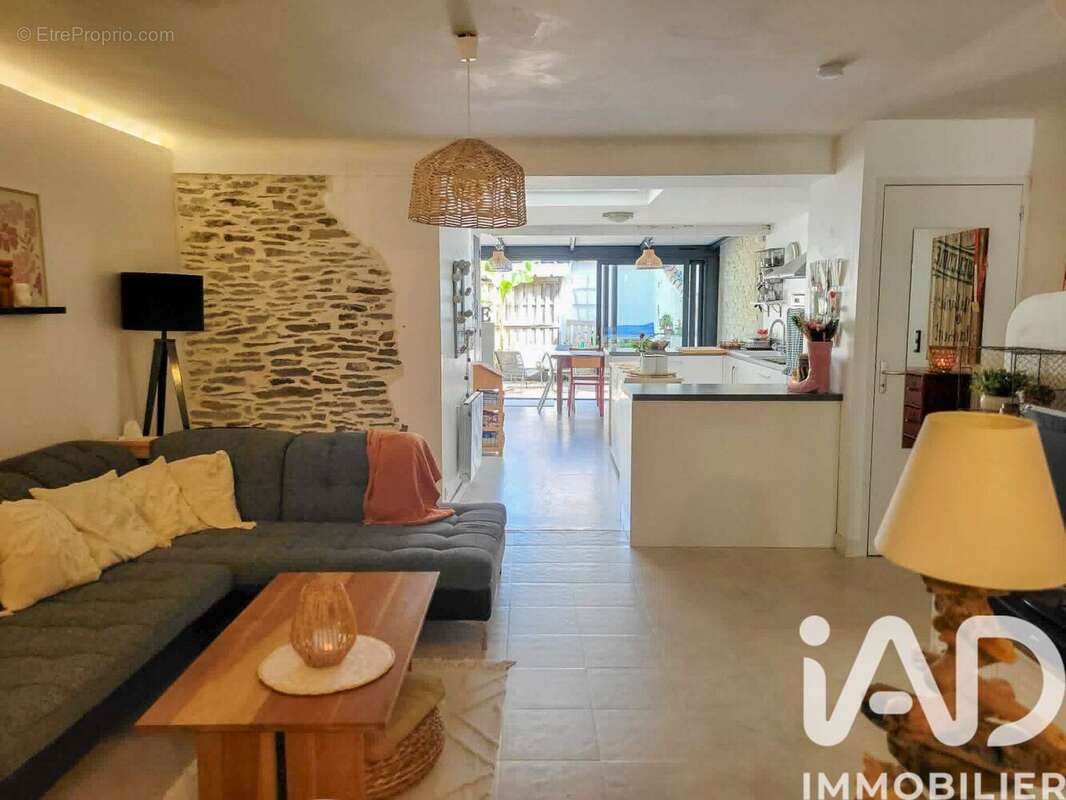 Photo 3 - Maison à SAINT-JULIEN-DE-CONCELLES