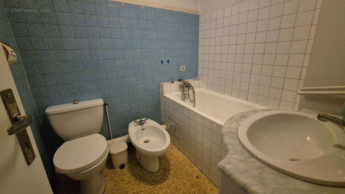 Maison à SAINT-GENIS-DES-FONTAINES