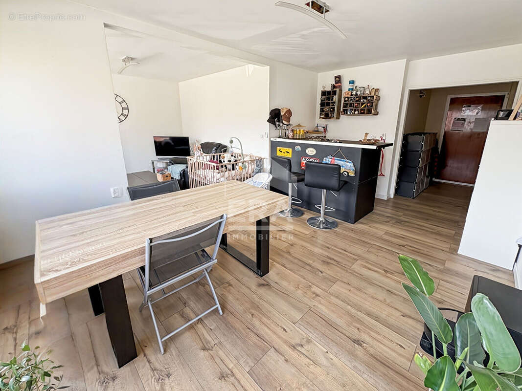 Appartement à LES PENNES-MIRABEAU