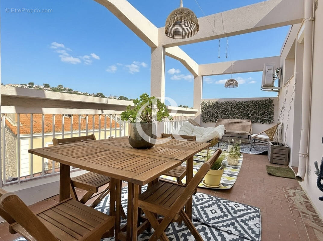 Appartement à HYERES