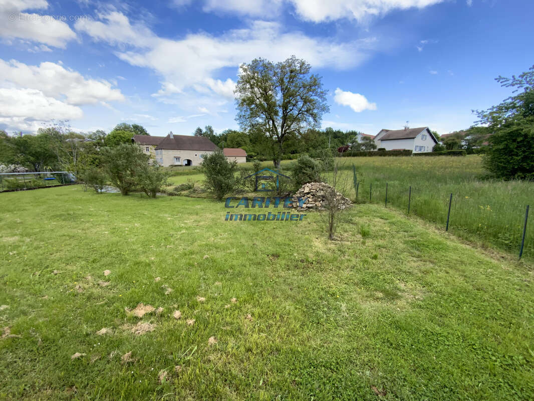 Maison mitoyenne 84m2 sur terrain de 1496m2 - photo 10