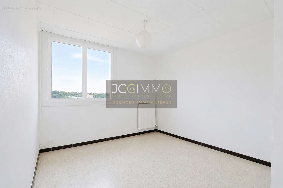 Appartement T4 de 68,93m2 loi carrez avec cave ! - photo 13