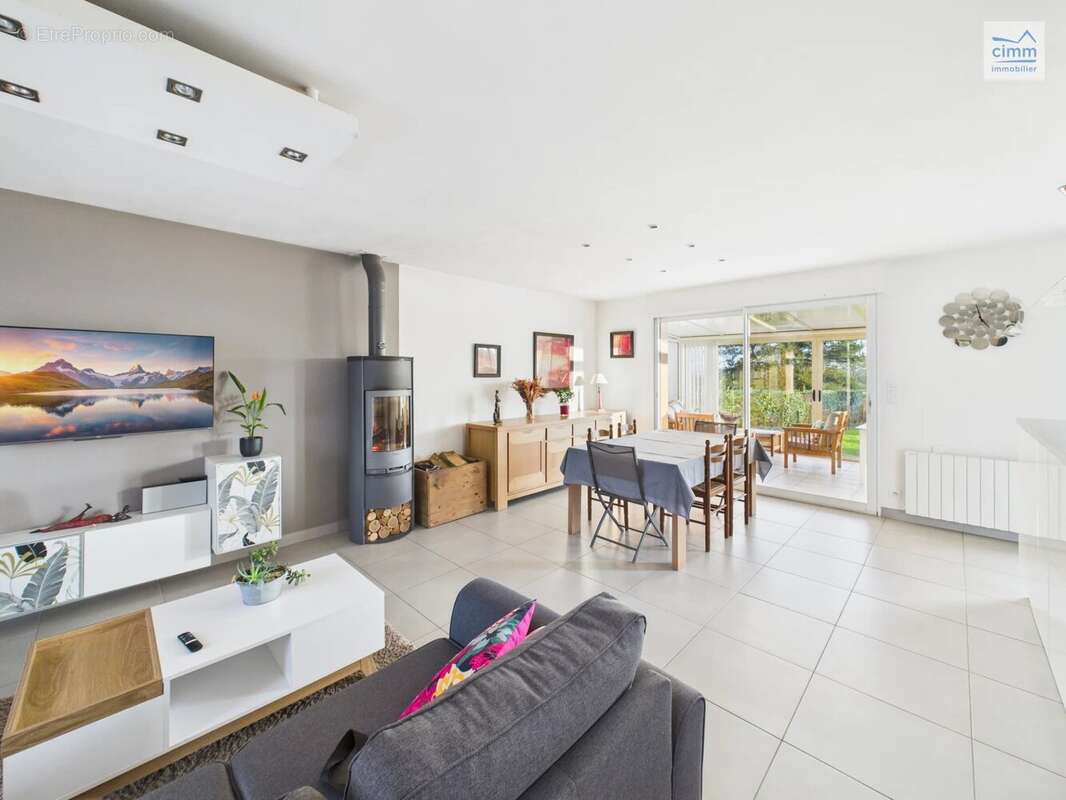 Maison à LES BRULAIS